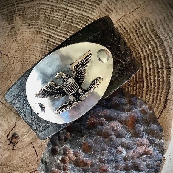 Leather cuff, up to 8’ wrist - Picture 1 of 9